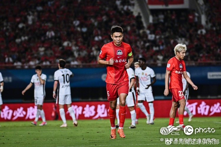 纳萨里奥闪击难救主,海港客场2-1逆转河南 纳萨里奥闪击难救主,海港客场2-1逆转河南